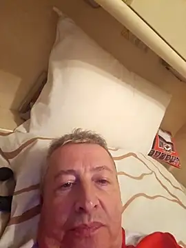 Snapshot of mann4u147 chatting on March 22, 2025, 11:20 pm mann4u147 online show from March 22, 2025, 11:20 pm