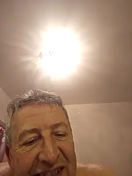 Snapshot of mann4u147 chatting on March 15, 2025, 10:00 pm mann4u147 online show from March 15, 2025, 10:00 pm
