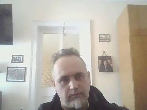 Szolga10 online show from March 18, 2026, 3:24 pm