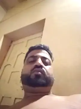 Snapshot of Vij717 chatting on October 24, 2025, 11:48 pm Vij717 online show from October 24, 2025, 11:48 pm