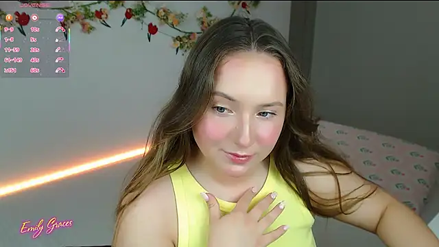 Snapshot of EmilyxxGraces chatting on May 24, 2026, 11:26 pm EmilyxxGraces online show from May 24, 2026, 11:26 pm