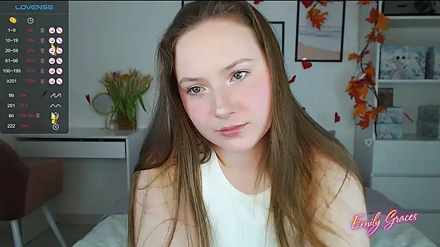 Snapshot of EmilyxxGraces chatting on March 13, 2025, 2:27 am EmilyxxGraces online show from March 13, 2025, 2:27 am