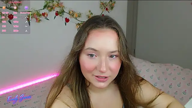 Snapshot of EmilyxxGraces chatting on May 15, 2026, 10:08 pm EmilyxxGraces online show from May 15, 2026, 10:08 pm