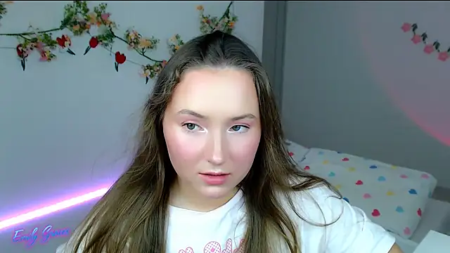Snapshot of EmilyxxGraces chatting on April 29, 2026, 6:14 pm EmilyxxGraces online show from April 29, 2026, 6:14 pm