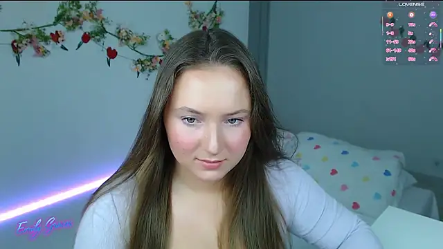 Snapshot of EmilyxxGraces chatting on May 3, 2026, 7:50 pm EmilyxxGraces online show from May 3, 2026, 7:50 pm