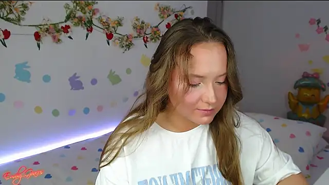 Snapshot of EmilyxxGraces chatting on April 9, 2026, 10:05 pm EmilyxxGraces online show from April 9, 2026, 10:05 pm