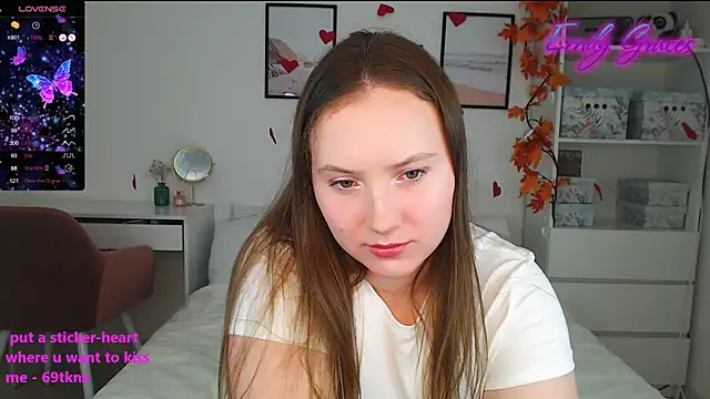 Snapshot of EmilyxxGraces chatting on February 15, 2025, 12:26 am EmilyxxGraces online show from February 15, 2025, 12:26 am