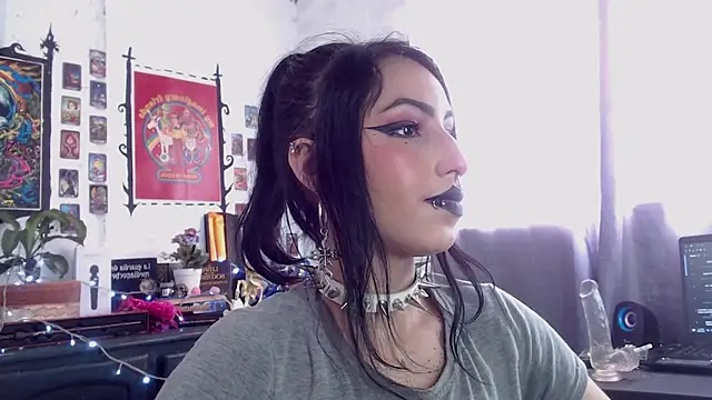 Nyx Blackmoon online show from February 21, 2025, 12:38 pm