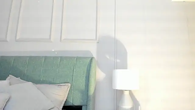 Snapshot of elizabeth_20 chatting on January 17, 2026, 7:39 pm elizabeth 20 online show from January 17, 2026, 7:39 pm