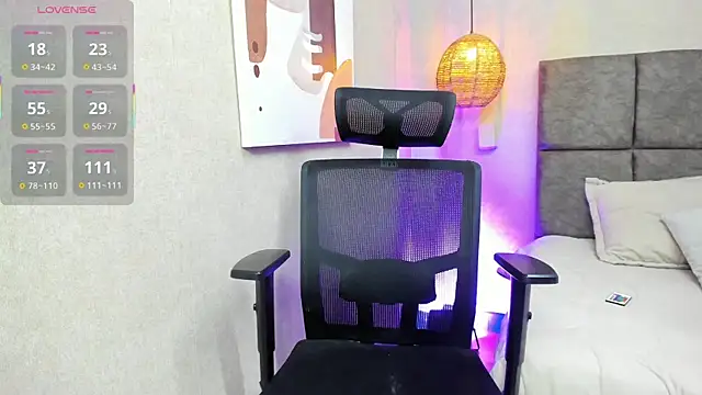 Snapshot of elizabeth_20 chatting on October 7, 2025, 7:04 pm elizabeth 20 online show from October 7, 2025, 7:04 pm