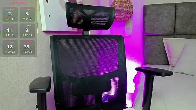 Snapshot of elizabeth_20 chatting on October 11, 2025, 7:59 pm elizabeth 20 online show from October 11, 2025, 7:59 pm