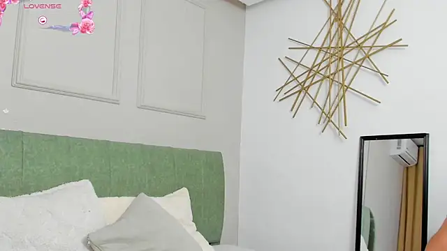 Snapshot of elizabeth_20 chatting on October 30, 2025, 7:11 pm elizabeth 20 online show from October 30, 2025, 7:11 pm