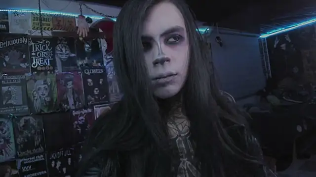 Snapshot of rotten_dreams chatting on November 5, 2025, 11:30 pm rotten dreams online show from November 5, 2025, 11:30 pm