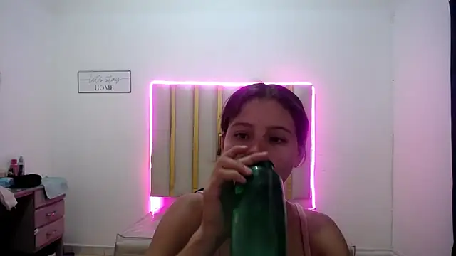 Snapshot of flakita_sexyhot chatting on September 24, 2025, 10:11 am flakita sexyhot online show from September 24, 2025, 10:11 am