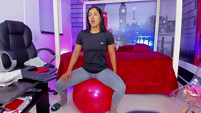 cristal crossfitx online show from June 30, 2026, 10:37 am