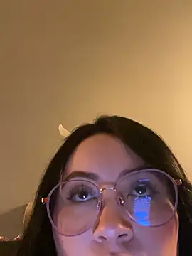 Snapshot of ValentinaOrtiz3 chatting on November 6, 2025, 2:15 am ValentinaOrtiz3 online show from November 6, 2025, 2:15 am