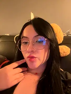 Snapshot of ValentinaOrtiz3 chatting on November 16, 2025, 3:00 am ValentinaOrtiz3 online show from November 16, 2025, 3:00 am