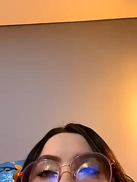 Snapshot of ValentinaOrtiz3 chatting on October 22, 2025, 10:08 pm ValentinaOrtiz3 online show from October 22, 2025, 10:08 pm