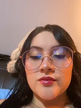 Snapshot of ValentinaOrtiz3 chatting on October 12, 2025, 11:28 pm ValentinaOrtiz3 online show from October 12, 2025, 11:28 pm