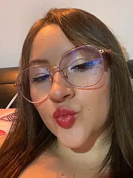 ValentinaOrtiz3 online show from March 7, 2025, 12:58 am
