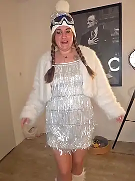 Snapshot of justtess chatting on February 15, 2026, 7:13 pm justtess online show from February 15, 2026, 7:13 pm