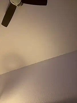 Valeedoll online show from March 14, 2026, 4:18 am