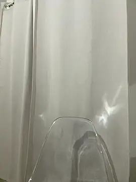 Valeedoll online show from October 10, 2025, 3:51 am