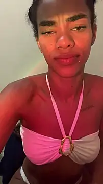 Snapshot of Mirellysbs1 chatting on December 14, 2025, 2:22 pm Mirellysbs1 online show from December 14, 2025, 2:22 pm