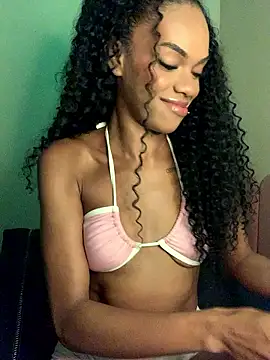 Snapshot of Mirellysbs1 chatting on January 14, 2026, 5:22 am Mirellysbs1 online show from January 14, 2026, 5:22 am