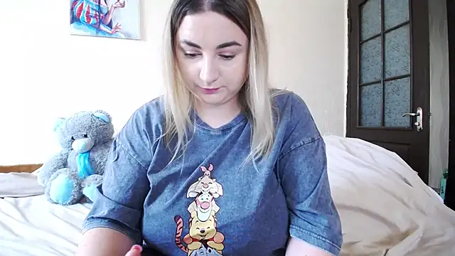 Snapshot of YourSwetiwGirl chatting on June 9, 2026, 9:10 am YourSwetiwGirl online show from June 9, 2026, 9:10 am