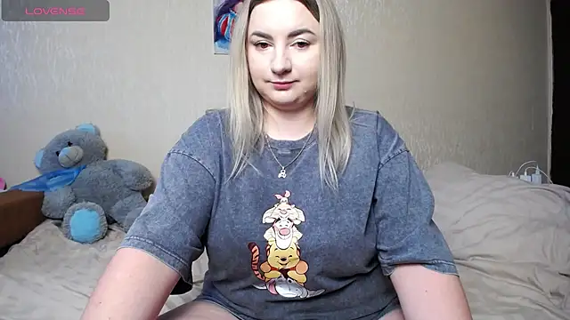 Snapshot of YourSwetiwGirl chatting on May 26, 2026, 9:29 am YourSwetiwGirl online show from May 26, 2026, 9:29 am