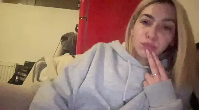 sarrah rossy online show from February 10, 2025, 9:58 pm