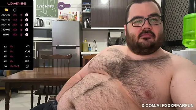 Snapshot of alexxxbear chatting on September 11, 2025, 8:20 pm alexxxbear online show from September 11, 2025, 8:20 pm