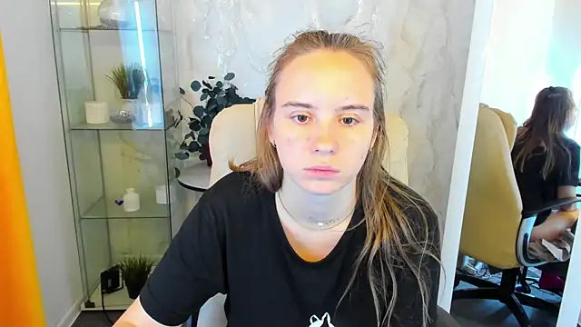 Snapshot of Lika_0ne chatting on October 11, 2025, 11:55 am Lika 0ne online show from October 11, 2025, 11:55 am