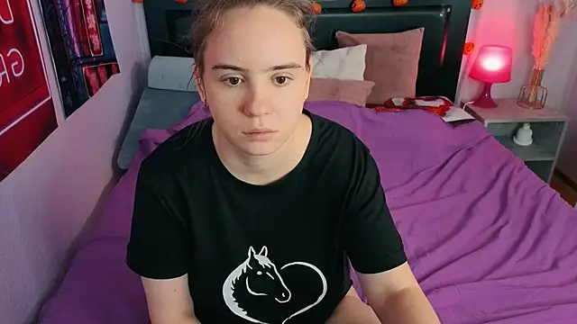 Snapshot of Lika_0ne chatting on November 24, 2025, 12:27 pm Lika 0ne online show from November 24, 2025, 12:27 pm