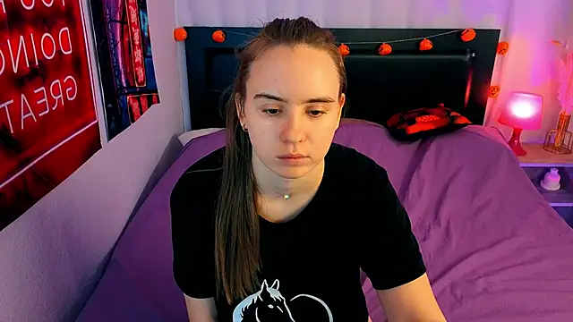 Snapshot of Lika_0ne chatting on November 12, 2025, 11:58 am Lika 0ne online show from November 12, 2025, 11:58 am