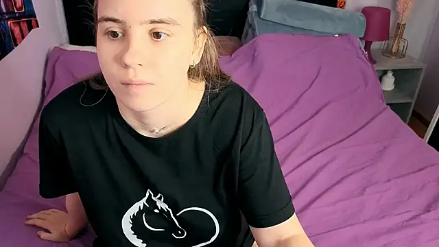 Snapshot of Lika_0ne chatting on November 21, 2025, 12:26 pm Lika 0ne online show from November 21, 2025, 12:26 pm