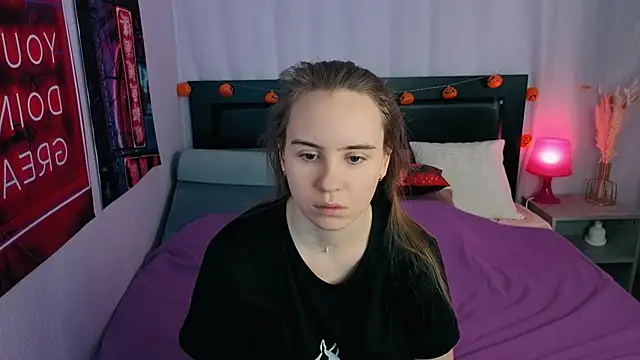 Snapshot of Lika_0ne chatting on November 17, 2025, 11:58 am Lika 0ne online show from November 17, 2025, 11:58 am