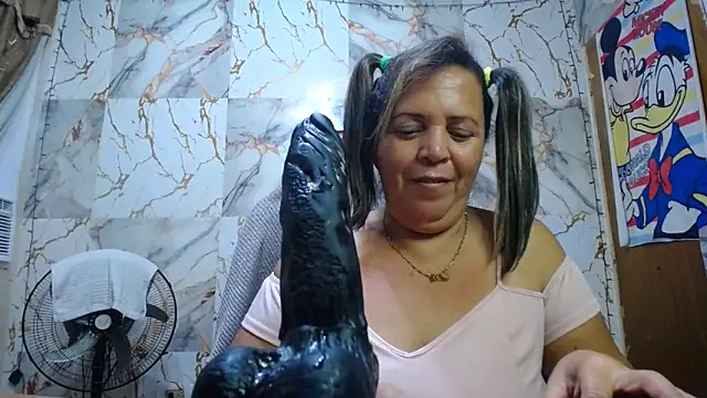 alina maturehot online show from April 20, 2026, 8:17 am