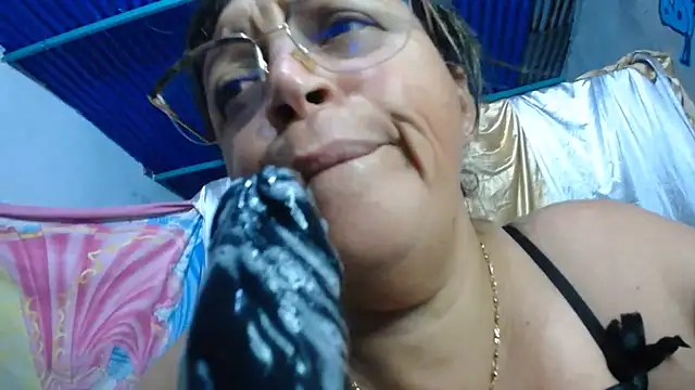 Snapshot of alina_maturehot chatting on July 19, 2026, 9:50 am alina maturehot online show from July 19, 2026, 9:50 am