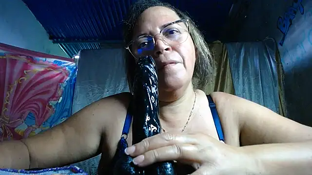 Snapshot of alina_maturehot chatting on July 5, 2026, 7:54 pm alina maturehot online show from July 5, 2026, 7:54 pm