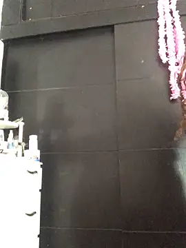 Snapshot of Anitta_bell chatting on November 11, 2025, 1:00 am Anitta bell online show from November 11, 2025, 1:00 am