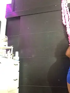 Snapshot of Anitta_bell chatting on November 12, 2025, 1:10 am Anitta bell online show from November 12, 2025, 1:10 am