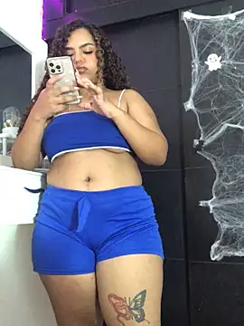 Snapshot of Anitta_bell chatting on October 25, 2025, 1:05 am Anitta bell online show from October 25, 2025, 1:05 am