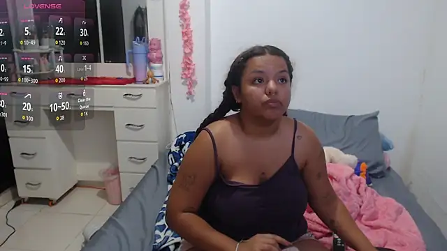 Snapshot of Anitta_bell chatting on September 22, 2025, 3:34 am Anitta bell online show from September 22, 2025, 3:34 am