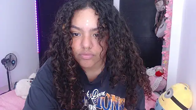 Snapshot of Anitta_bell chatting on February 14, 2025, 3:54 am Anitta bell online show from February 14, 2025, 3:54 am