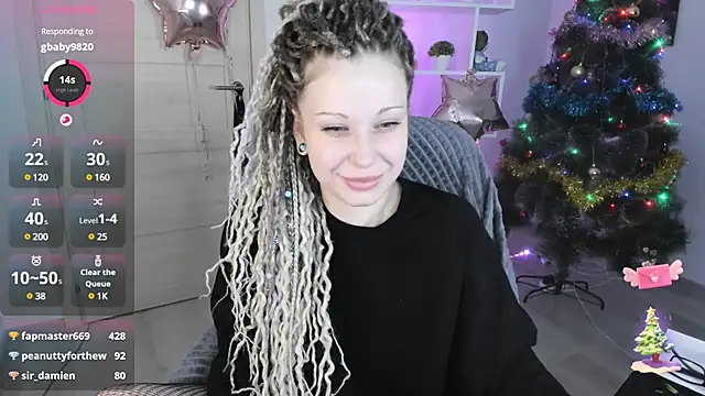 Snapshot of HoneySallyMoore chatting on December 17, 2024, 4:12 am HoneySallyMoore online show from December 17, 2024, 4:12 am