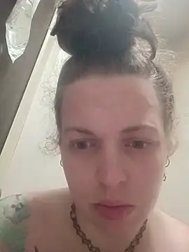 Snapshot of favoritestepsis chatting on October 31, 2025, 3:08 pm favoritestepsis online show from October 31, 2025, 3:08 pm