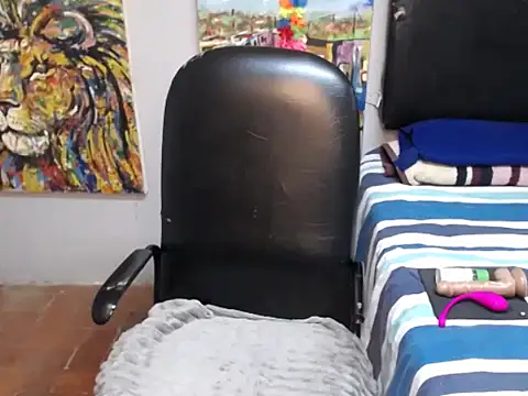 Snapshot of AfricanChinese chatting on November 6, 2025, 9:13 am AfricanChinese online show from November 6, 2025, 9:13 am