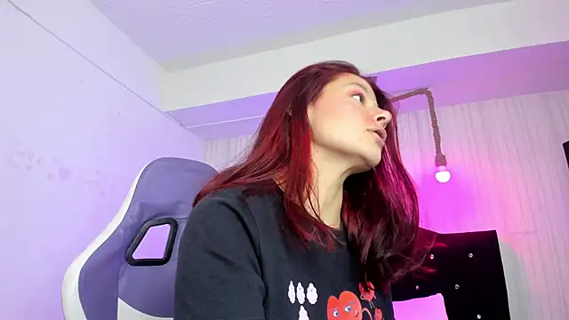 Snapshot of nicky_angel1 chatting on October 29, 2025, 6:40 pm nicky angel1 online show from October 29, 2025, 6:40 pm